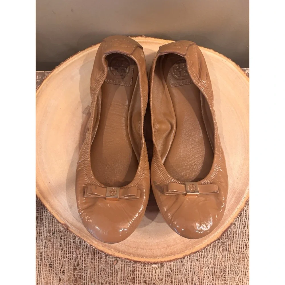 Tory Burch Eddie Bow Patent Ballet Flats Size 10.5‎ Royal Tan.